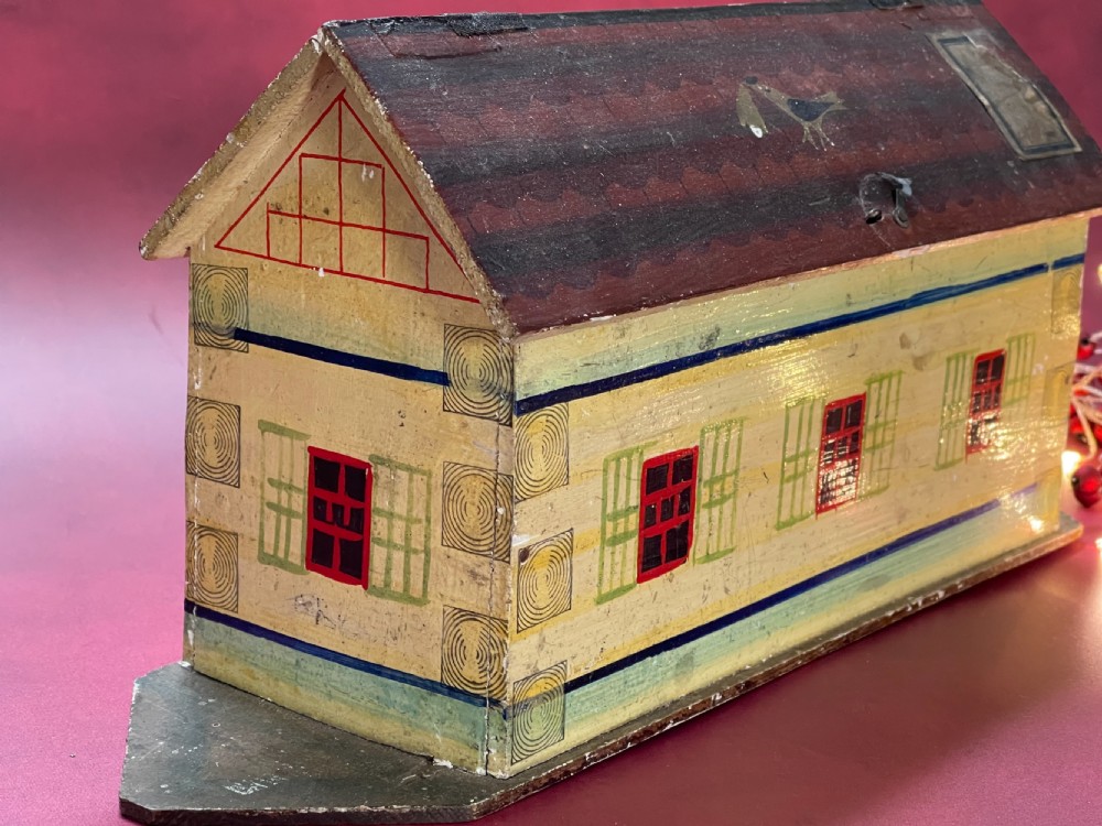 Antique Noahs Ark - includes some animals &figures View XI