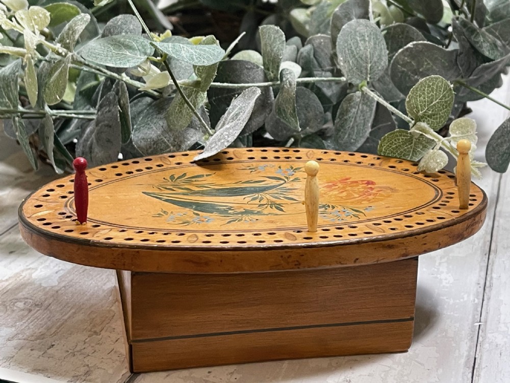 An  early 1800s  treen  Tunbridge Ware Painted cribbage box 