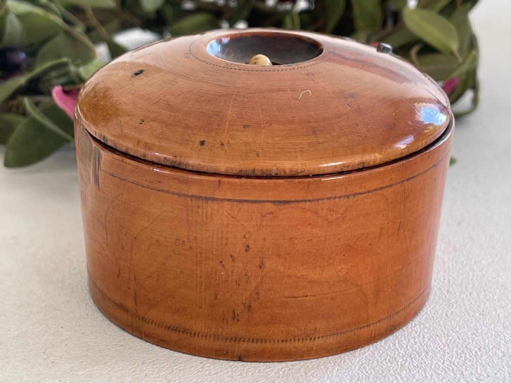 Antique  Treen Travelling Roulette Game View IV