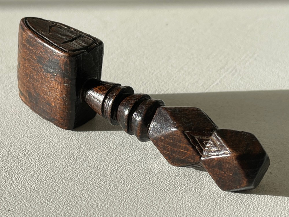An Antique Treen Folk Art sailors seam rubber View IV