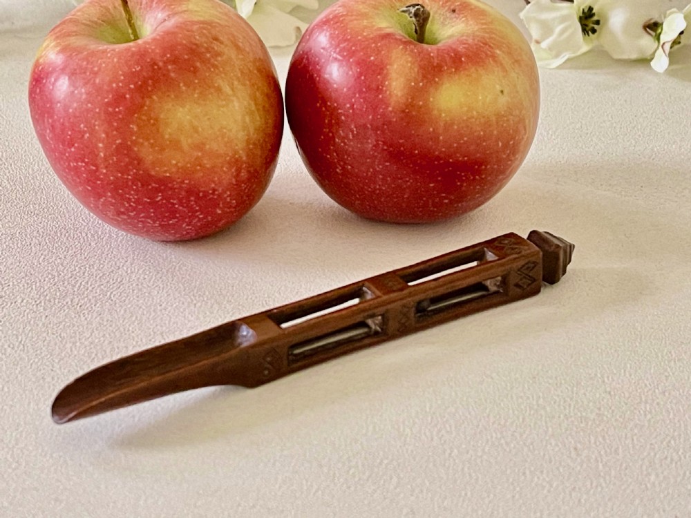 Antique Treen Georgian Apple Corer - love token View VII