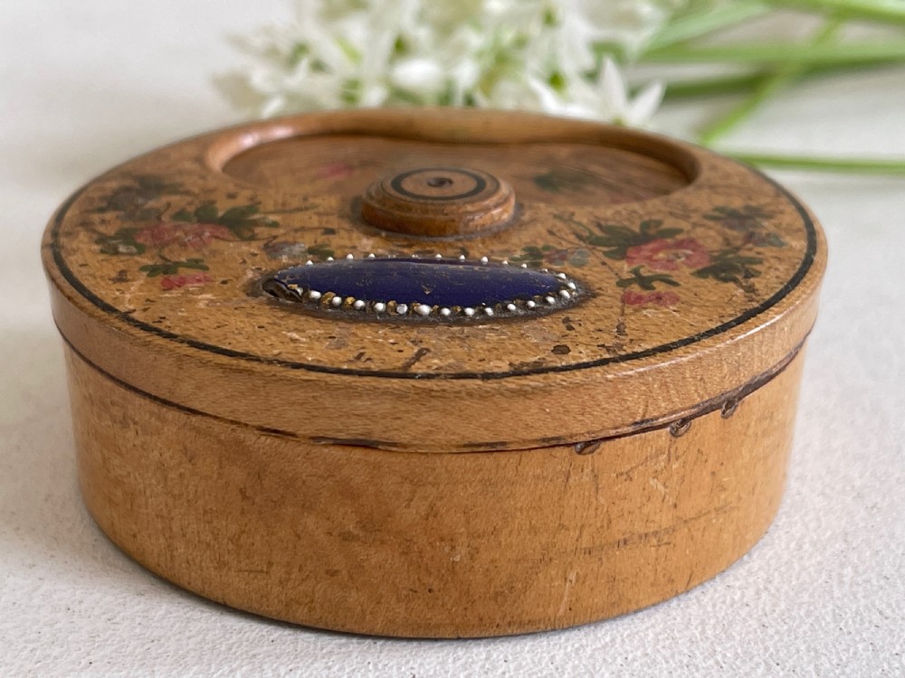 A Rare Georgian Misers Snuff Box with a Bilston Enamel Label View II