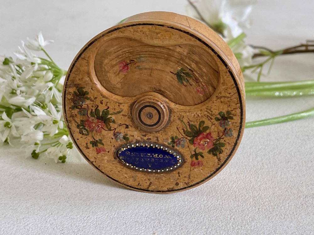 A Rare Georgian Misers Snuff Box with a Bilston Enamel Label View IV