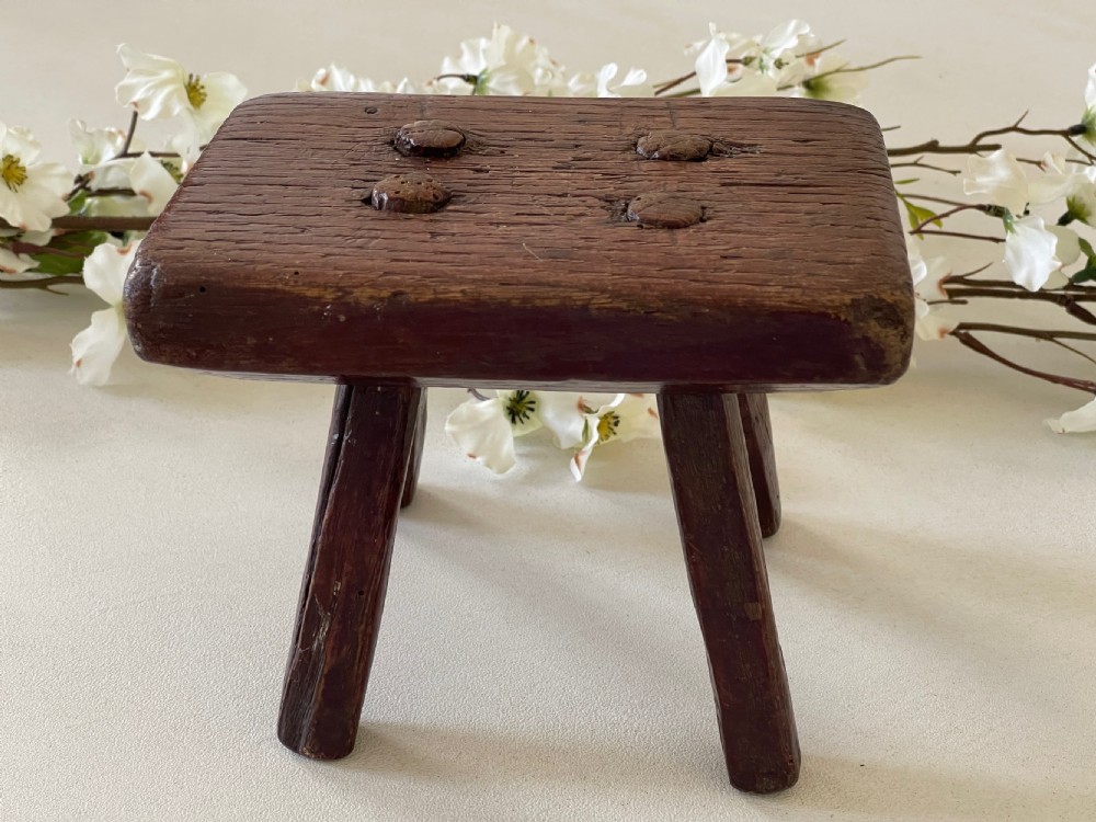 A Small Oak Antique Stool for Candles  View VII