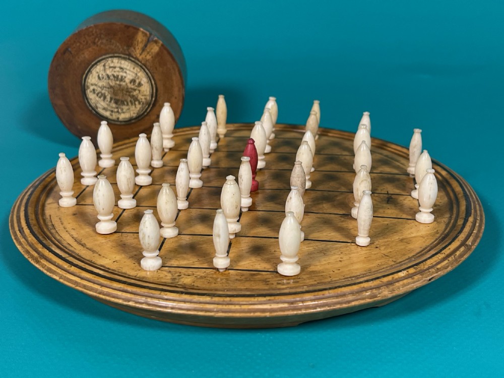 Antique Treen Peg Solitaire Board & Pegs in Box View III