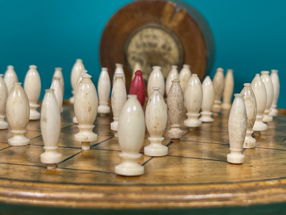 Antique Treen Peg Solitaire Board & Pegs in Box View X