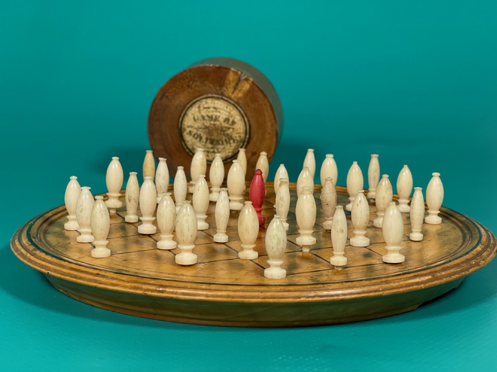 Antique Treen Peg Solitaire Board & Pegs in Box View XII