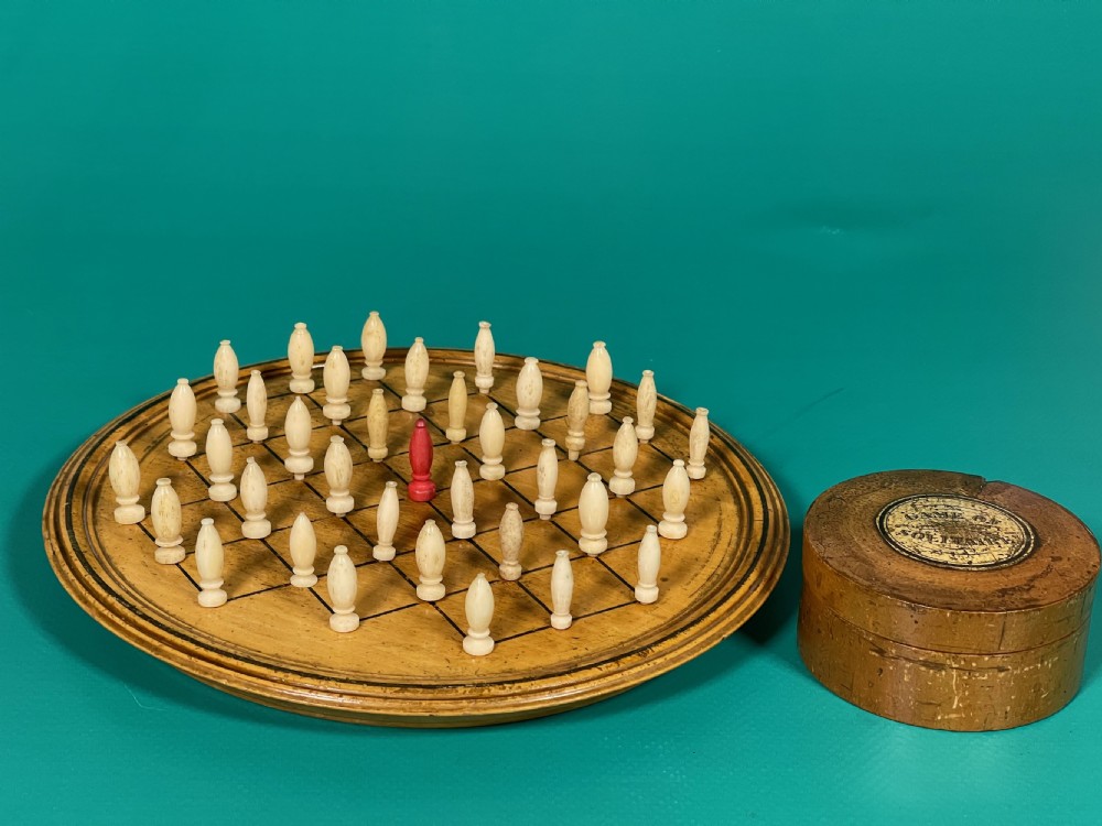 Antique Treen Peg Solitaire Board & Pegs in Box View XVIII