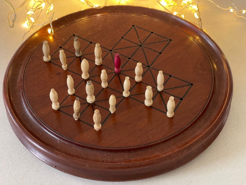 Antique Mahogany Fox and Geese Game - complete View VI