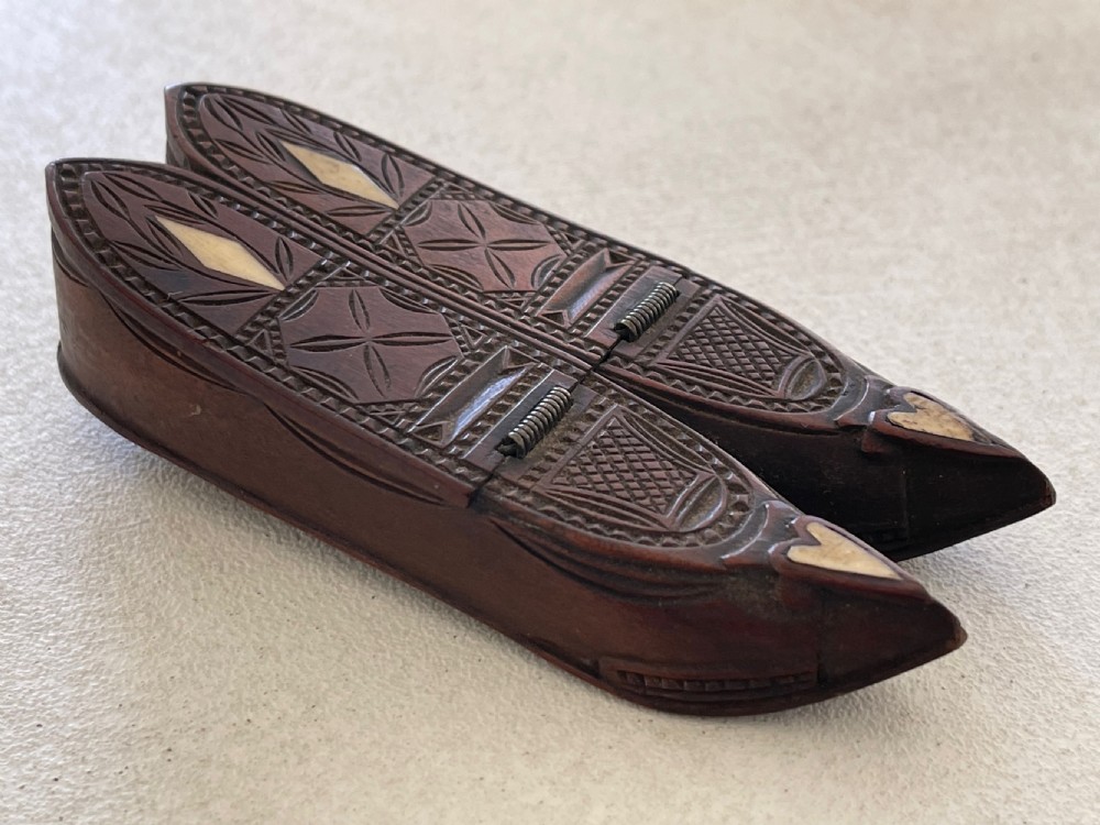 Antique Double Shoe Snuff Box - Prisoner of War View VIII