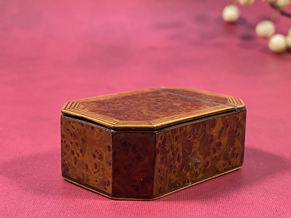 A Georgian Yew Wood Snuff Box View V