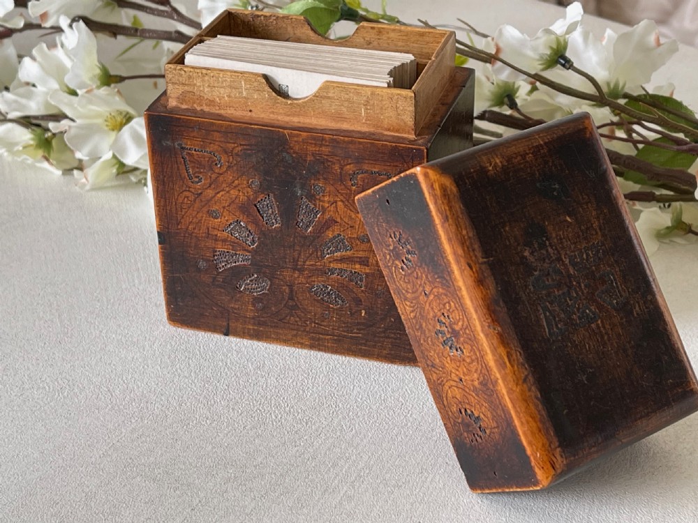 Antique Playing Cards Box & Cards - Heart decoration View VII