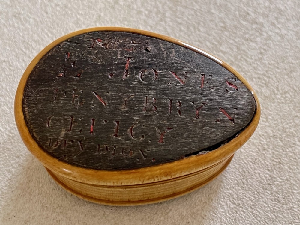 An Antique Welsh Snuff Box - horn & wood, dated, name and place View VI
