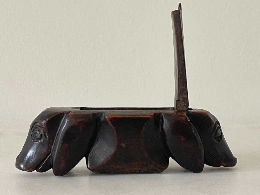 Antique Walnut Dog Snuff Box View IV