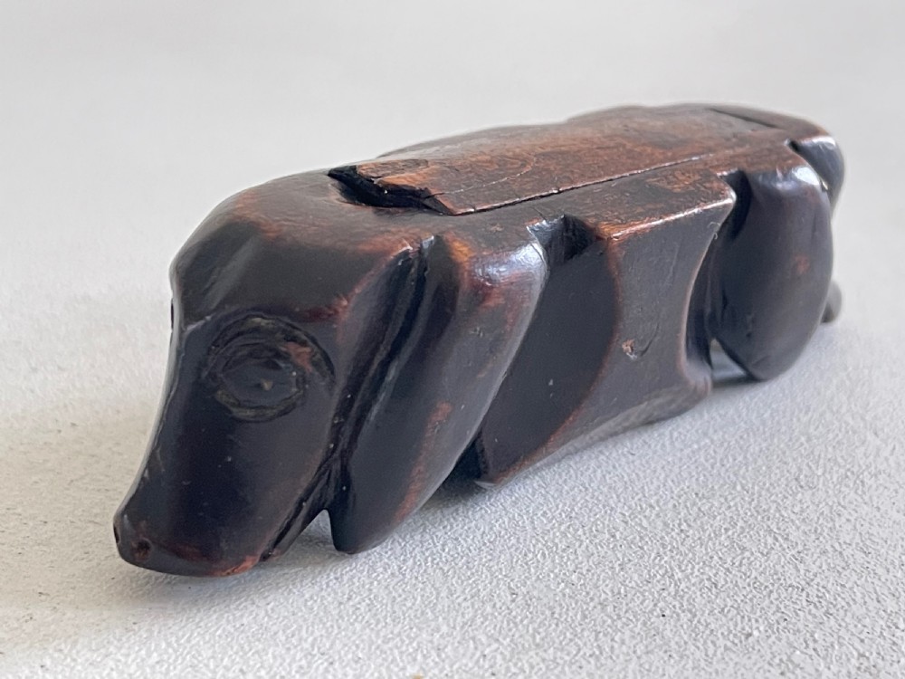 Antique Walnut Dog Snuff Box View VI