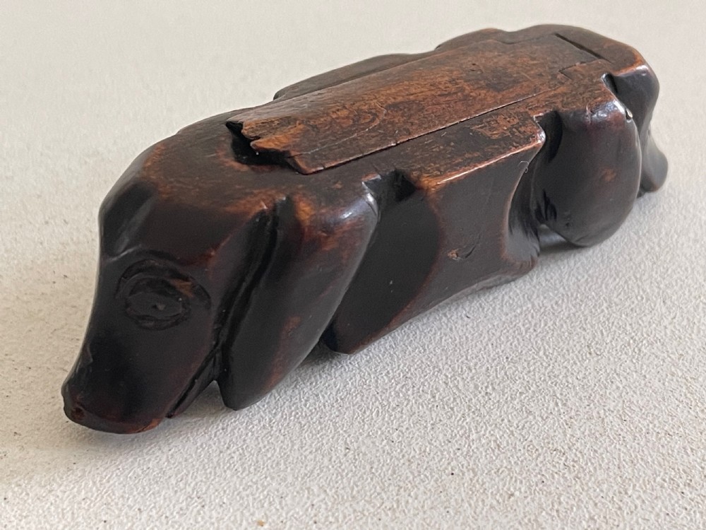 Antique Walnut Dog Snuff Box View VIII