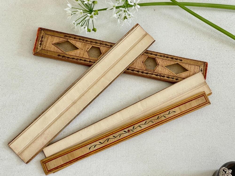 Antique Straw Work Silk Skein Holder