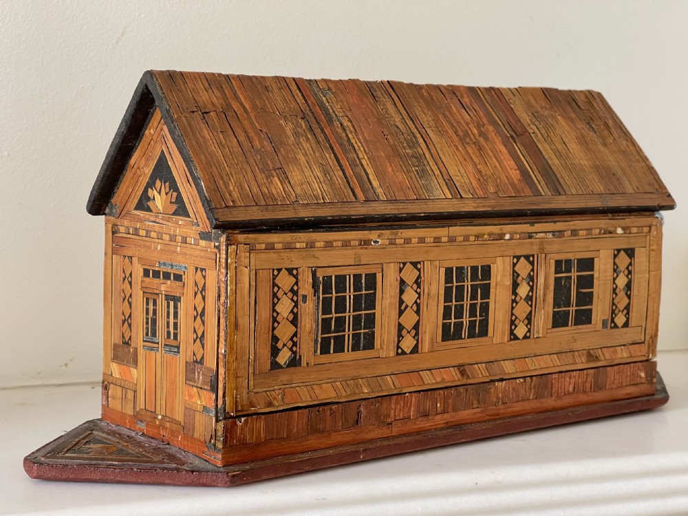 Antique Straw Work Noahs Ark - with animals, birds and figures View XI