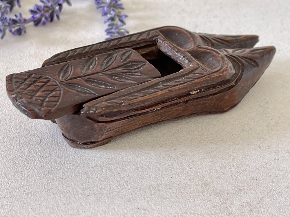 An Antique Double Snuff Shoe View IV