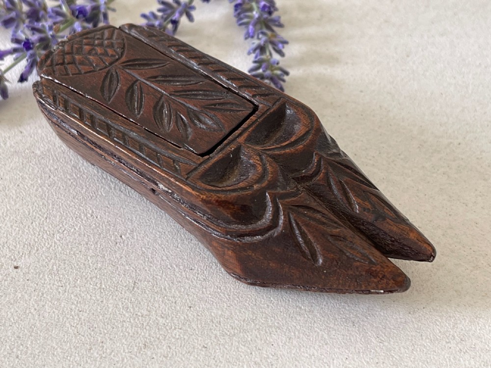 An Antique Double Snuff Shoe View IX