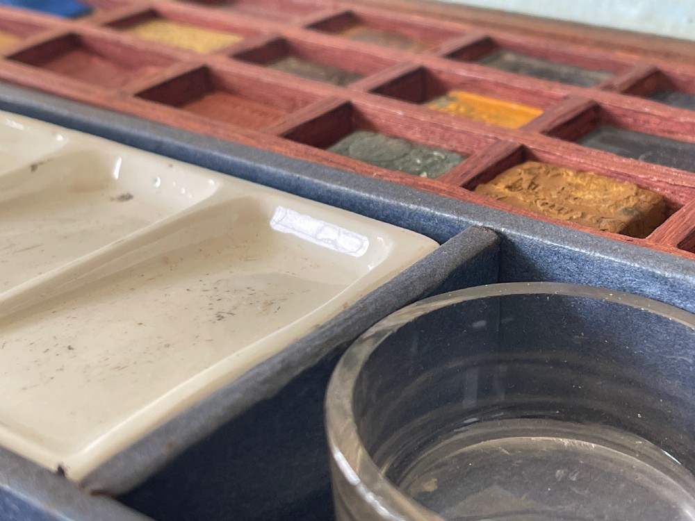 An Antique Artist's Paint Box  - working key, old receipt, lots of contents View IX