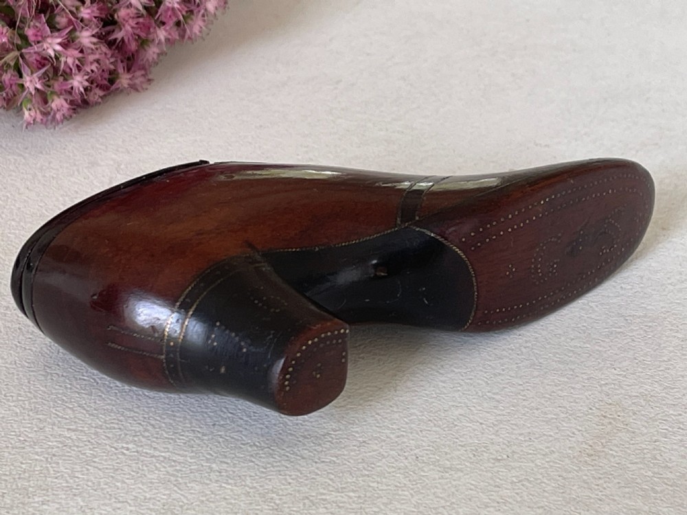 An Antique Treen Snuff Shoe - with a bird & flower decoration View II
