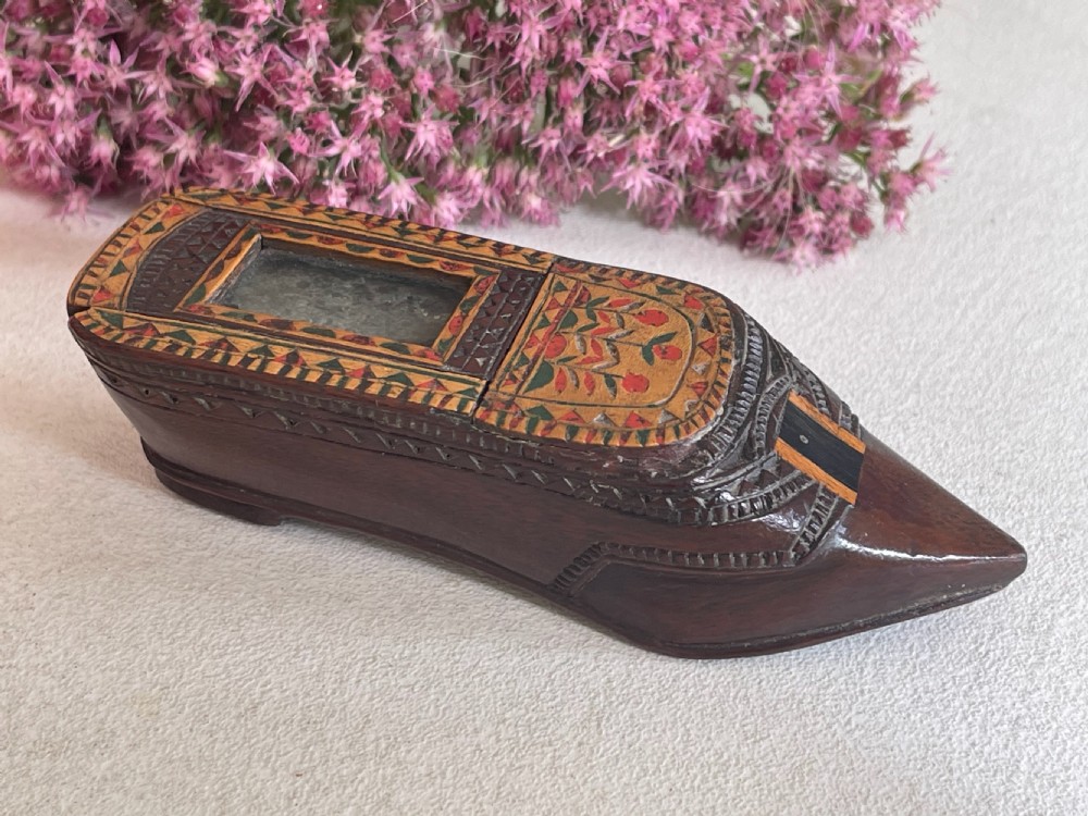 An Antique Treen Painted snuff shoe box