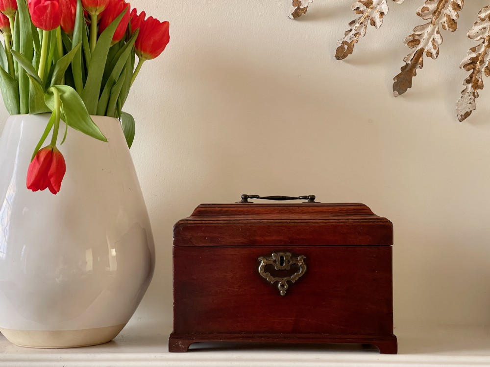 Antique Mahogany Tea Chest - with secret drawer View VII
