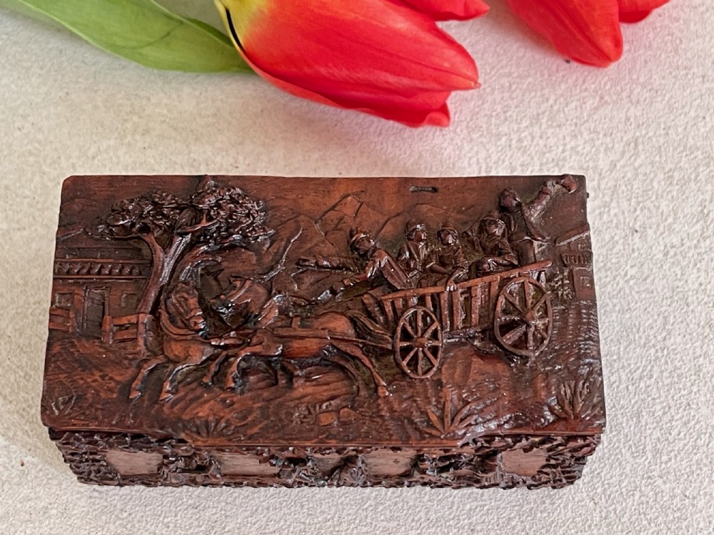 A Very Well Carved Snuff Box View II