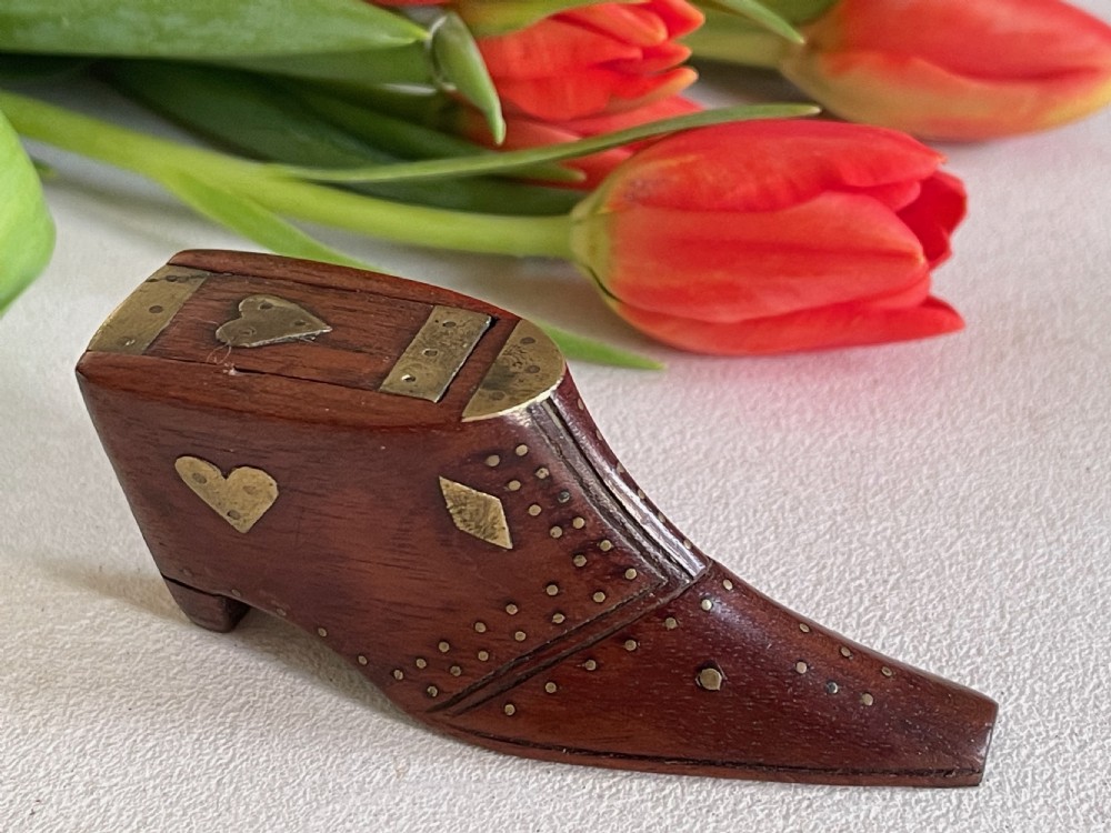 An Antique Mahogany Snuff Shoe - inlaid hearts and diamonds View IV