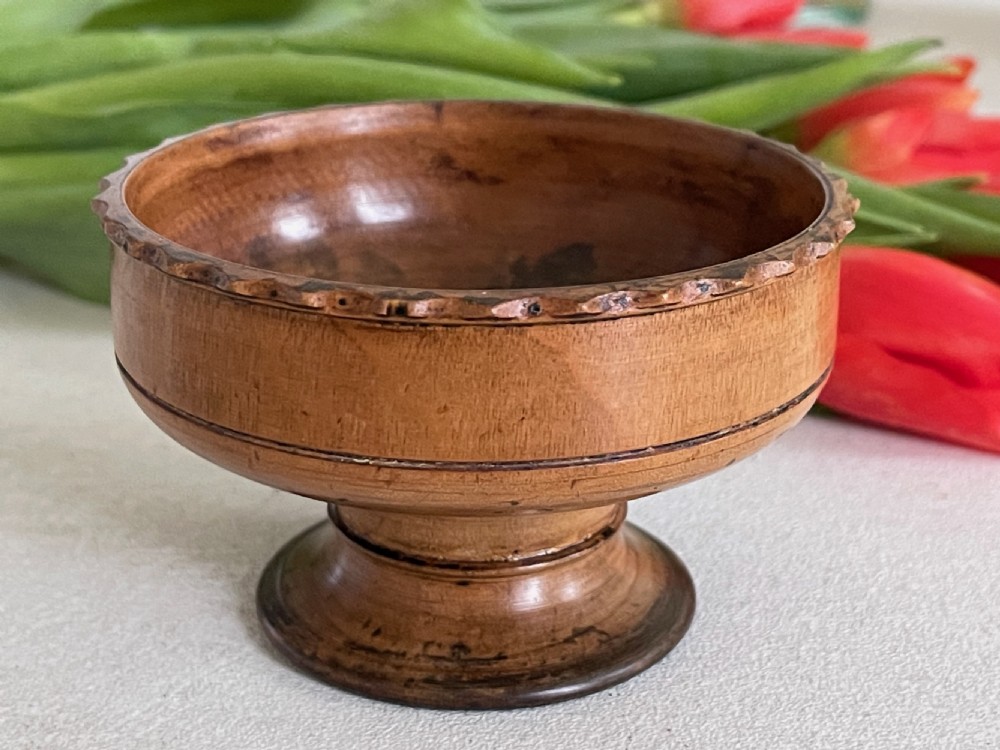 An Antique Georgian Searce