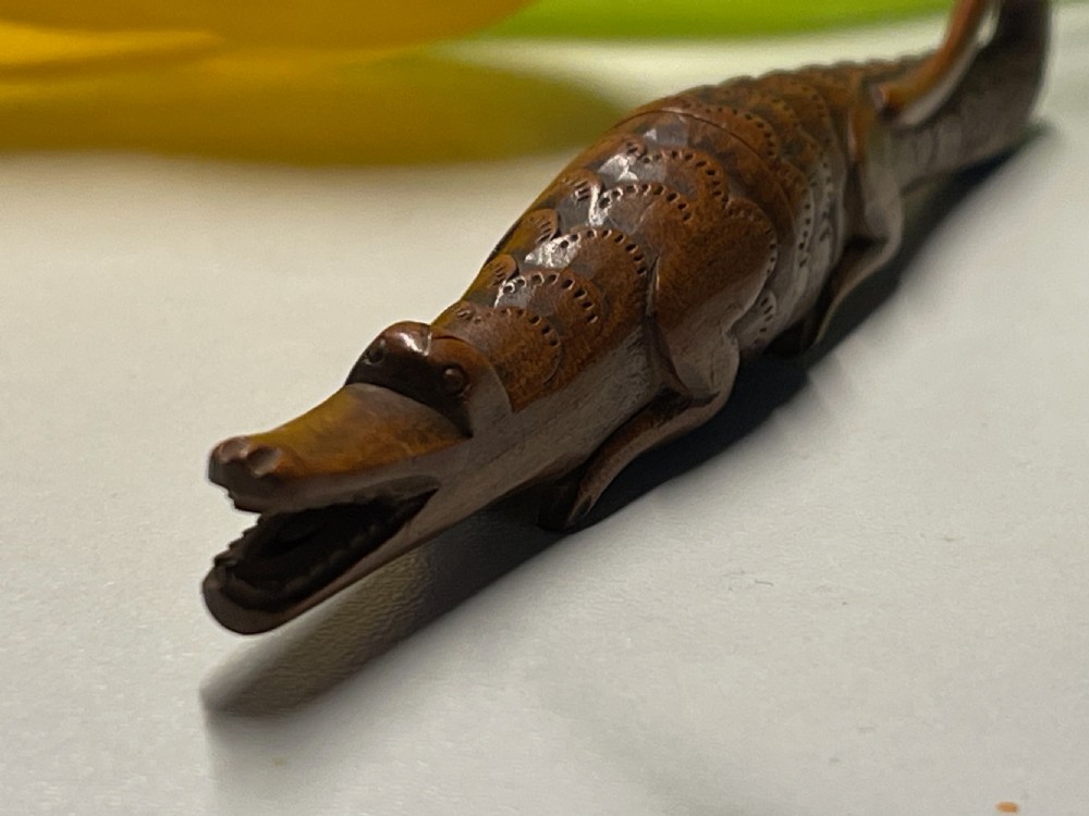 An Antique Treen Novelty Needle Case - in the shape of a crocodile View VII