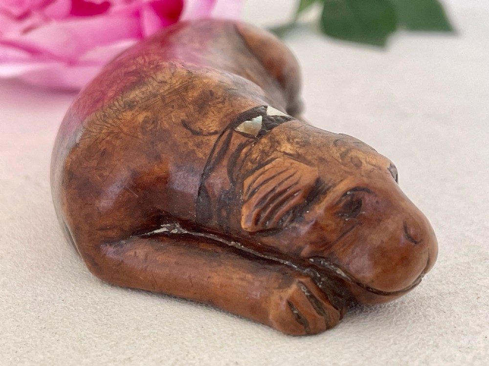 An Antique Treen Dog Snuff Box View IV