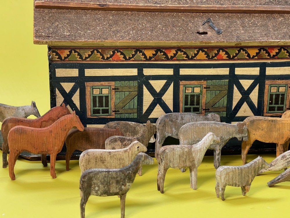 Antique Noahs Ark - with 27 animals, birds and figures View VI
