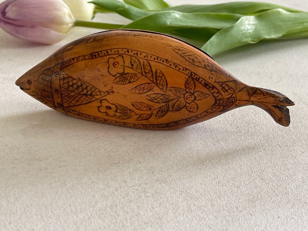 An Antique Fish Shaped  Snuff Box 