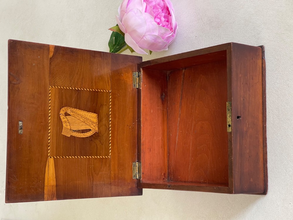 Antique Irish Killarney Ware Box View V