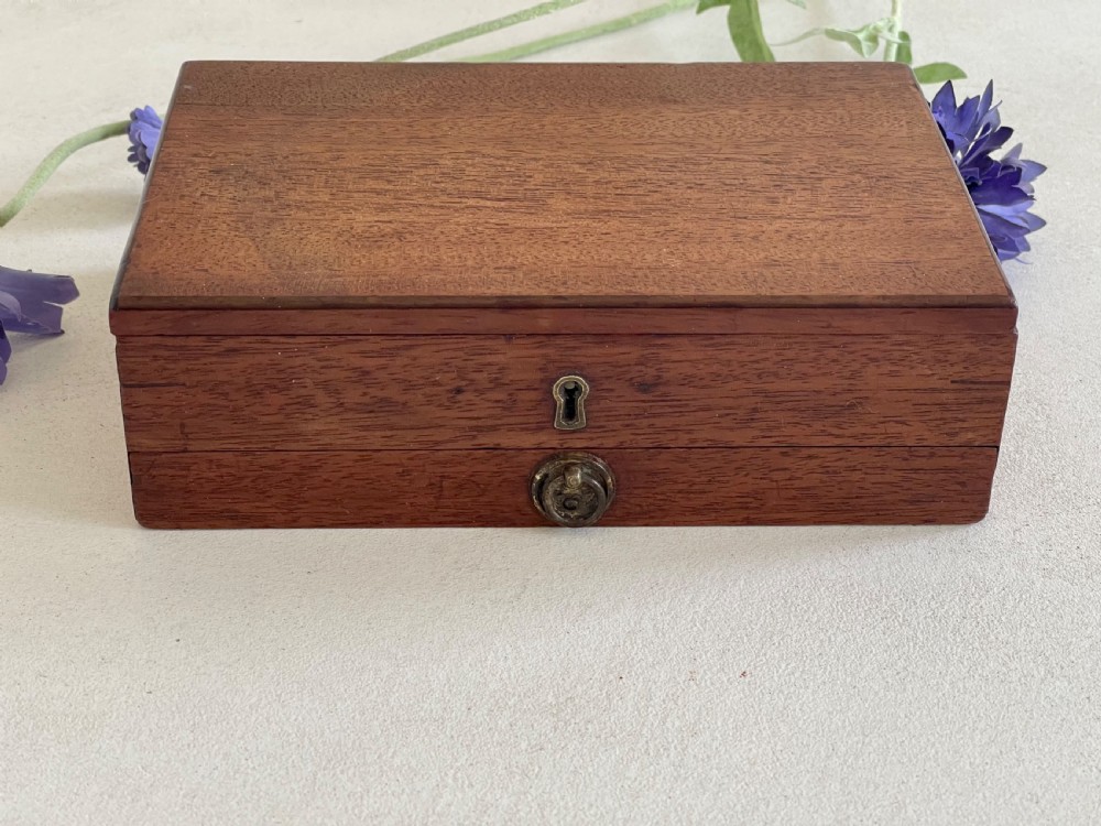 An Antique Artist Box -by S and J Fuller View IV