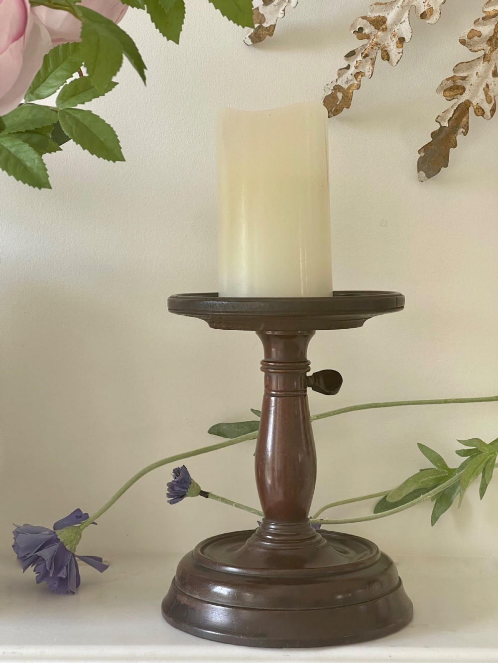 A Georgian Mahogany Adjustable Candlestand