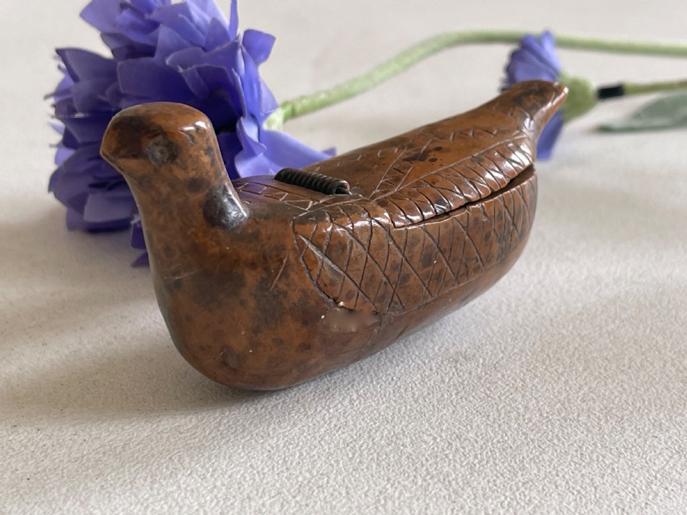 Antique Treen Folk Art Bird Snuff Box