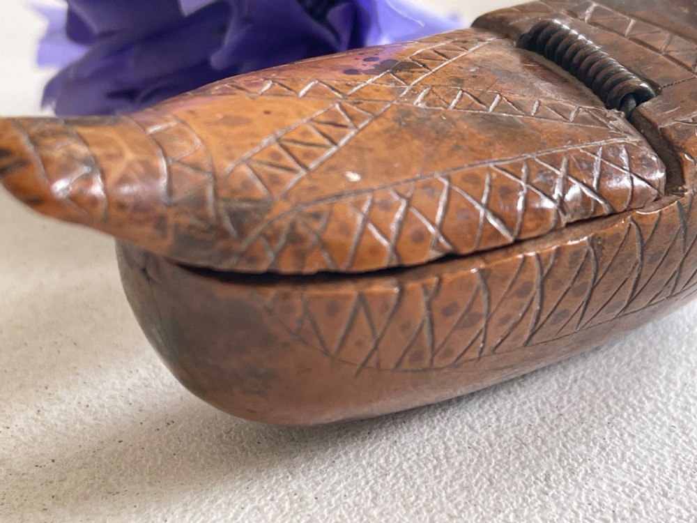Antique Treen Folk Art Bird Snuff Box View V