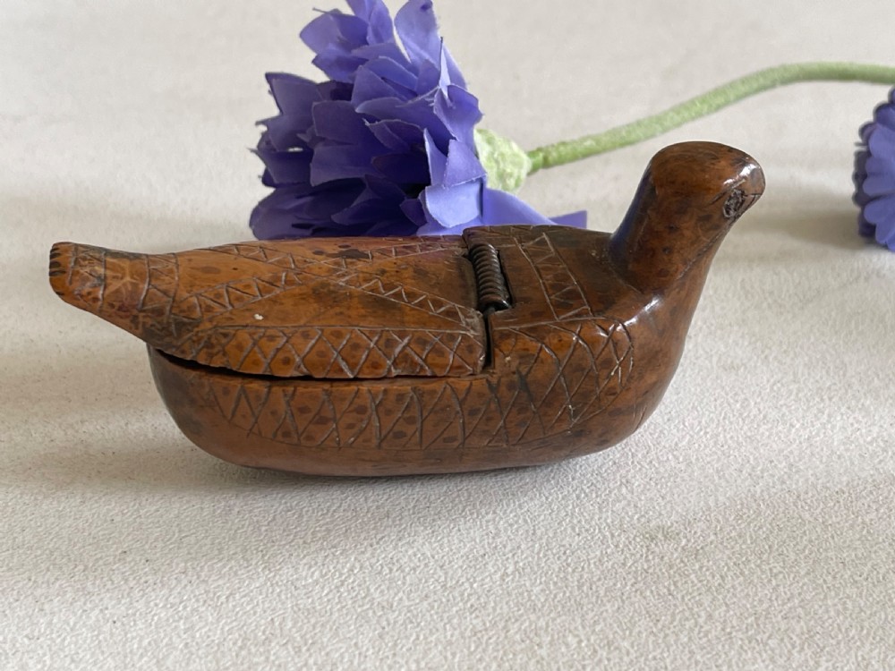 Antique Treen Folk Art Bird Snuff Box View VIII