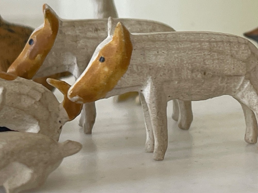 An Unusually Small Noahs Ark - approx 80 animals, birds & insects & 8 figures View VI