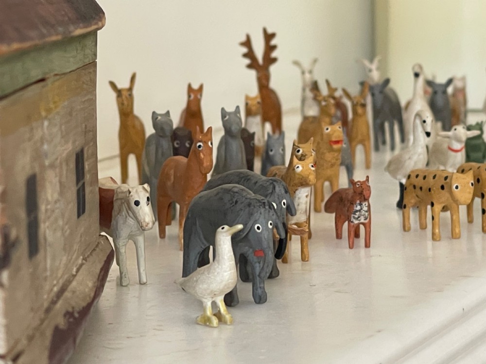 An Unusually Small Noahs Ark - approx 80 animals, birds & insects & 8 figures View IX