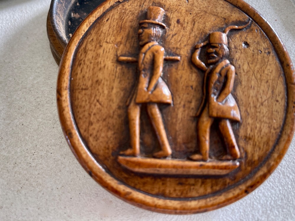 An Antique Carved Snuff Box - depicting two figures View III