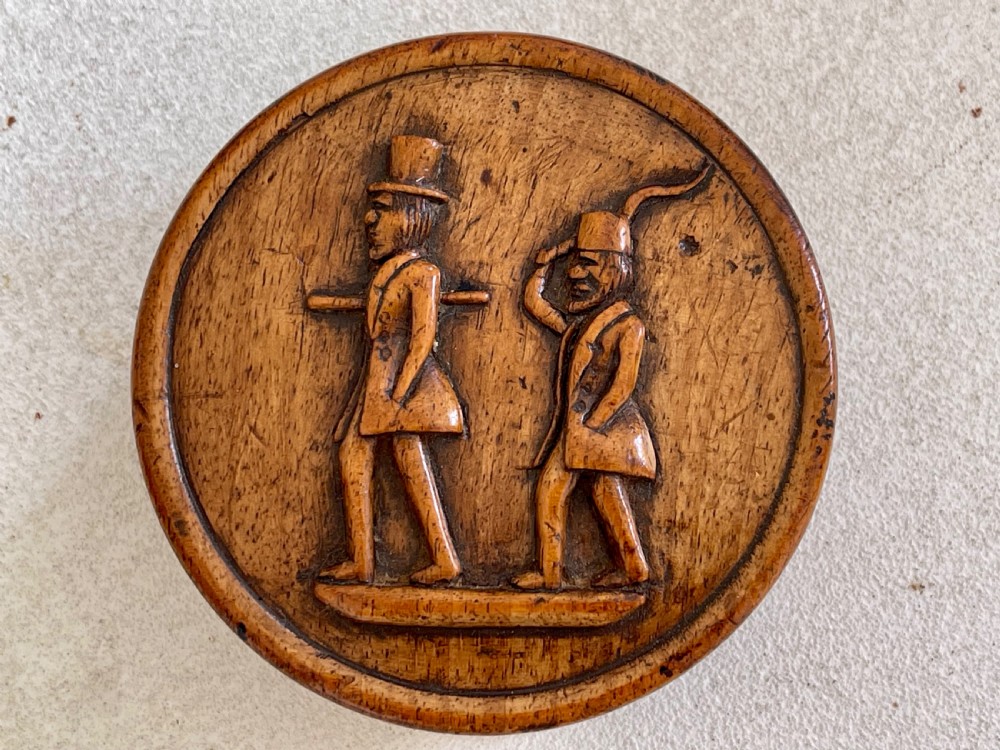 An Antique Carved Snuff Box - depicting two figures View VI