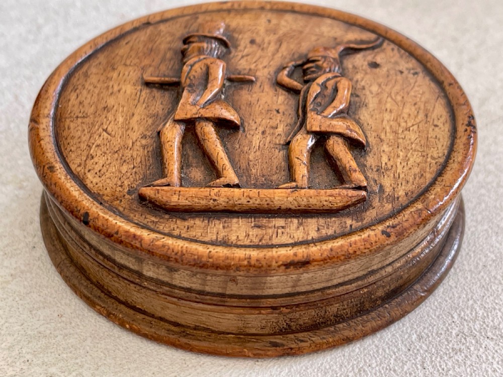 An Antique Carved Snuff Box - depicting two figures View XI