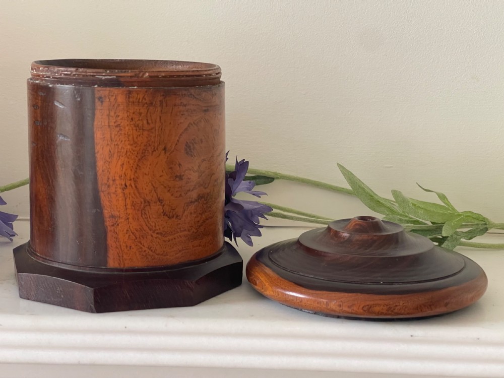 An Antique Treen String Box - On an octagonal base View III