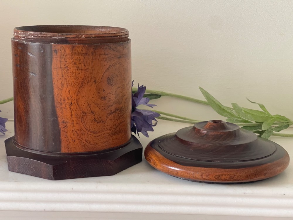 An Antique Treen String Box - On an octagonal base View IV