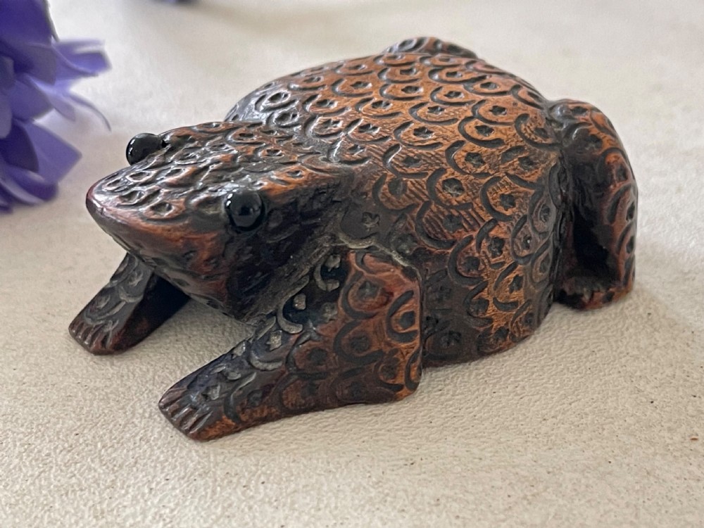 An Antique Frog Snuff Box View II