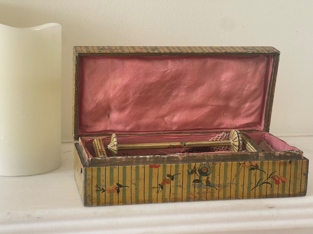 An Antique Georgian Netting?lace Box View VI